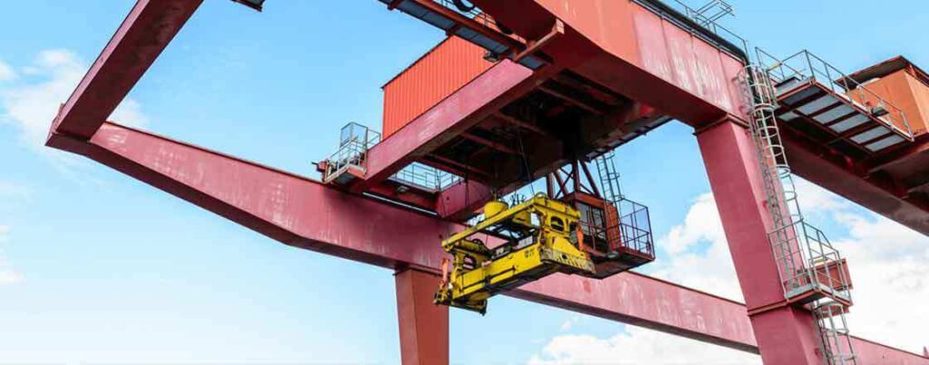 Gantry crane load and unload